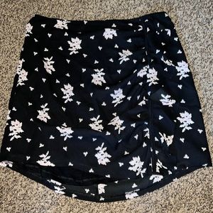 NWOT EXPRESS SKIRT
